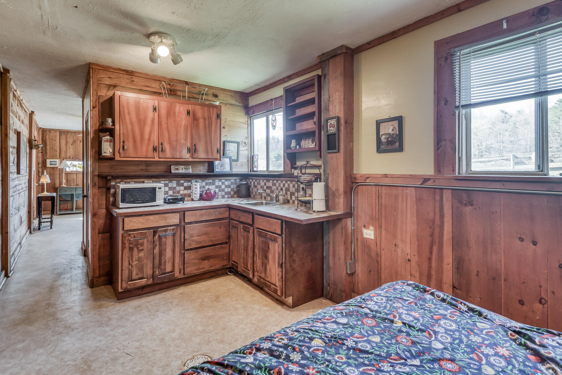 216 Cole Hollow Road Elizabethton, TN 37643 - Photo 50 of 70 Cole Hollow Rd 48
