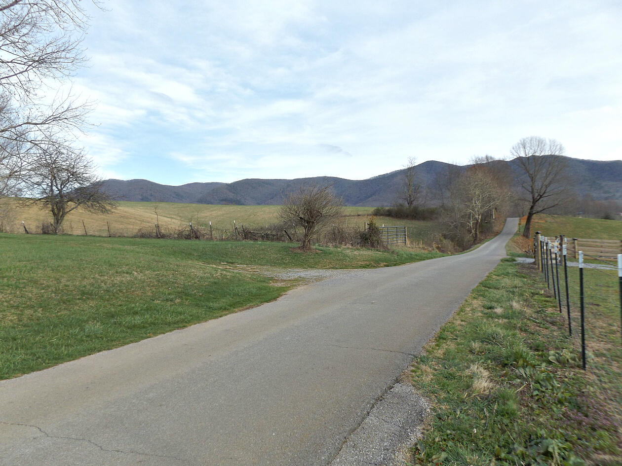216 Cole Hollow Road Elizabethton, TN 37643 - Photo 65 of 70 DSCF7385777