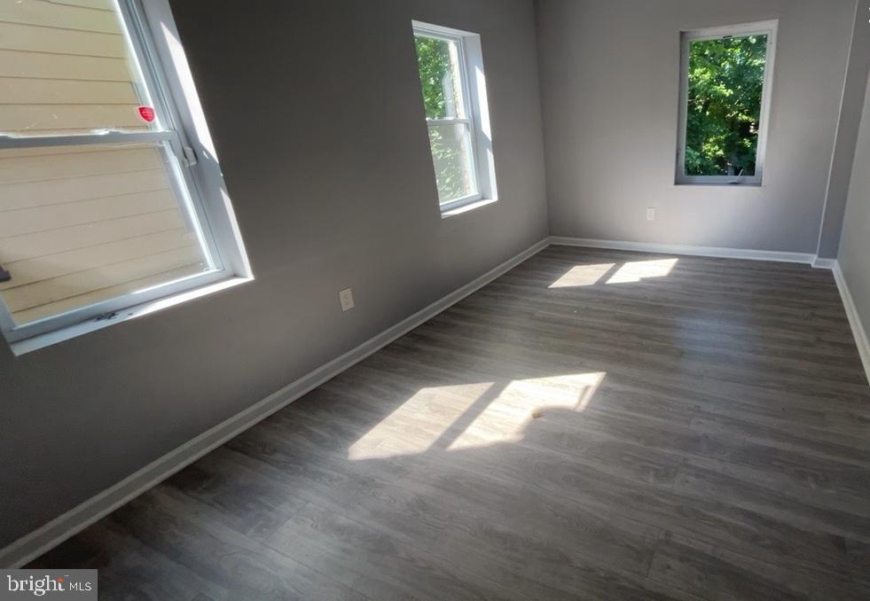 325 Rutherford Avenue, Unit 2 Trenton, NJ 08618 - Photo 6 of 8