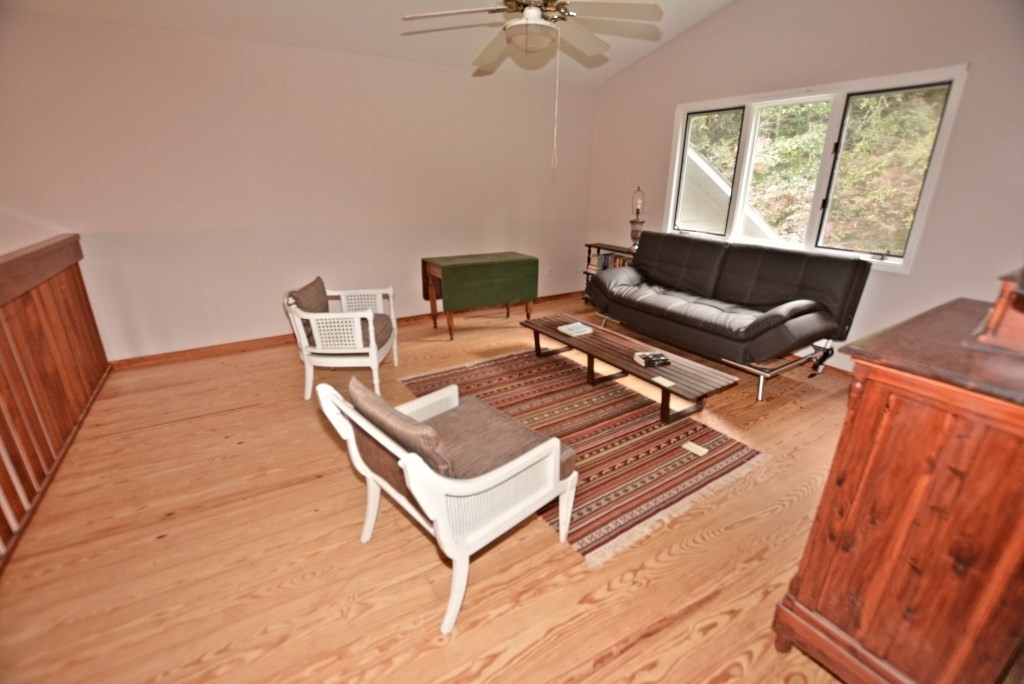 974 Obes Branch Road Sevierville, TN 37876 - Photo 20 of 36