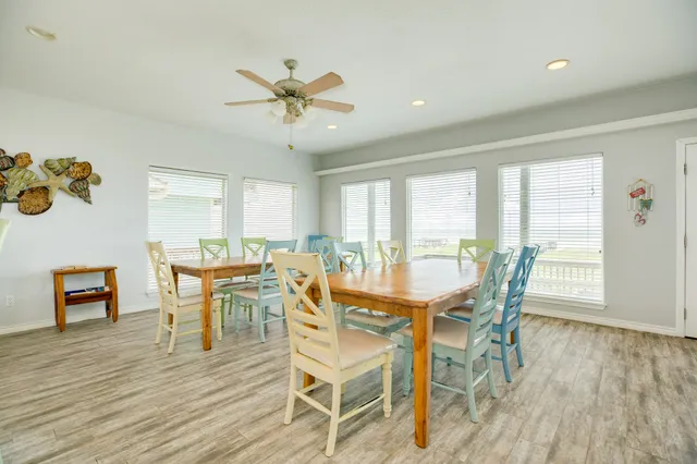 $995,000 | 2402 Bluewater Highway, Surfside Beach, TX 77541