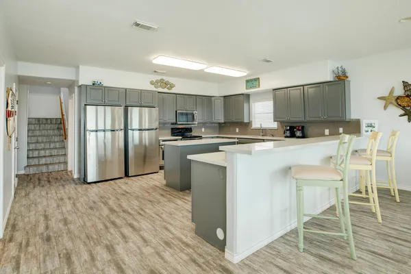 $995,000 | 2402 Bluewater Highway, Surfside Beach, TX 77541