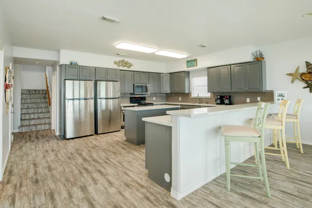 $995,000 | 2402 Bluewater Highway, Surfside Beach, TX 77541