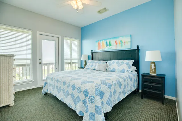 $995,000 | 2402 Bluewater Highway, Surfside Beach, TX 77541