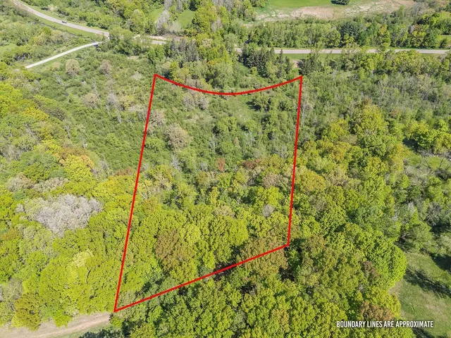 $84,900 | L10-13 Eggbrecht, La Valle, WI 53941