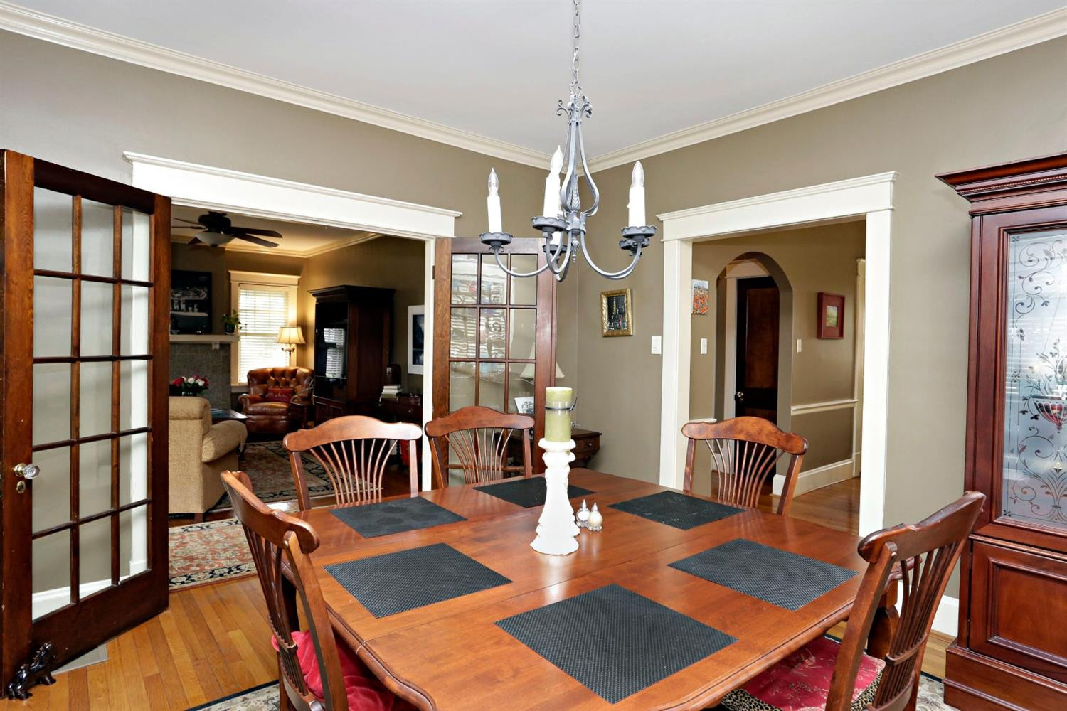 329 Sycamore Road Lexington, KY 40502 - Photo 6 of 29 Photo 6