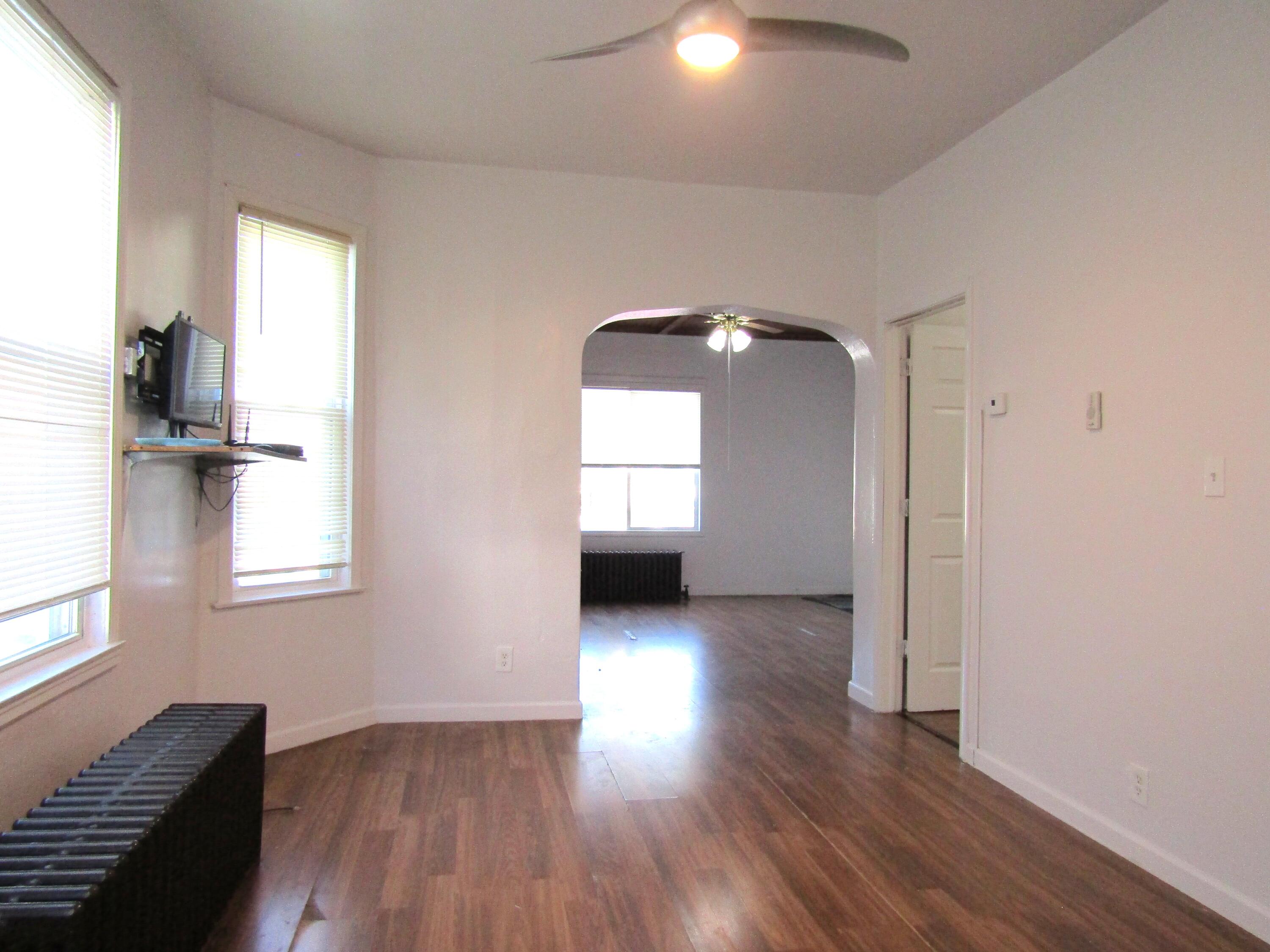 2119 South 14th Street Milwaukee, WI 53215 - Photo 5 of 27 IMG_2403