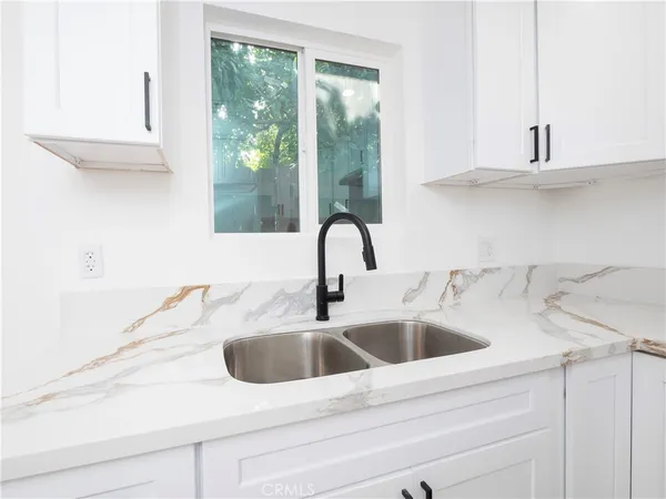 a close view of sink and tap