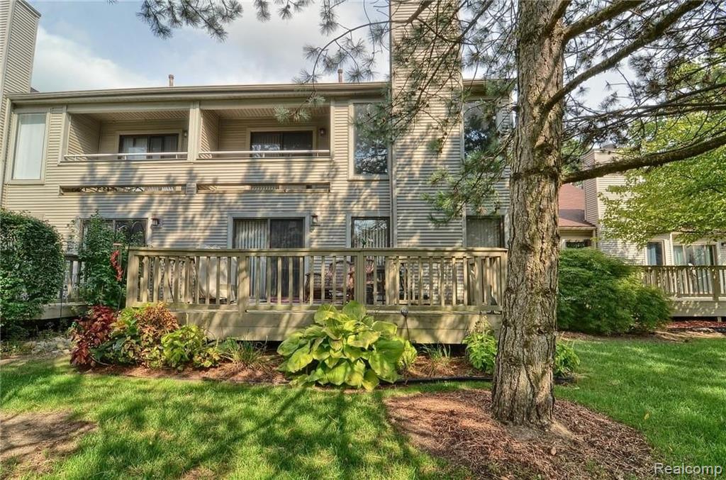 568 Victoria Court Rochester Hills, MI 48307 - Photo 28 of 35