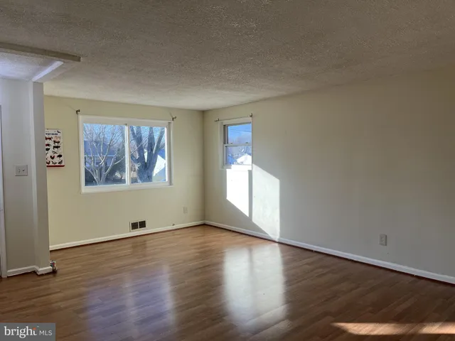 $699,999 | 2012 Henry Road, Rockville, MD 20851