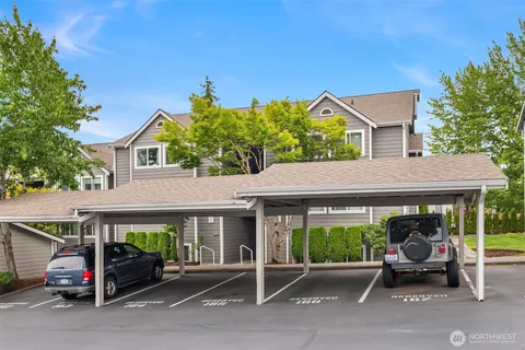 $499,950 | 12424 109th Court Northeast, Unit D304, Kirkland, WA 98034