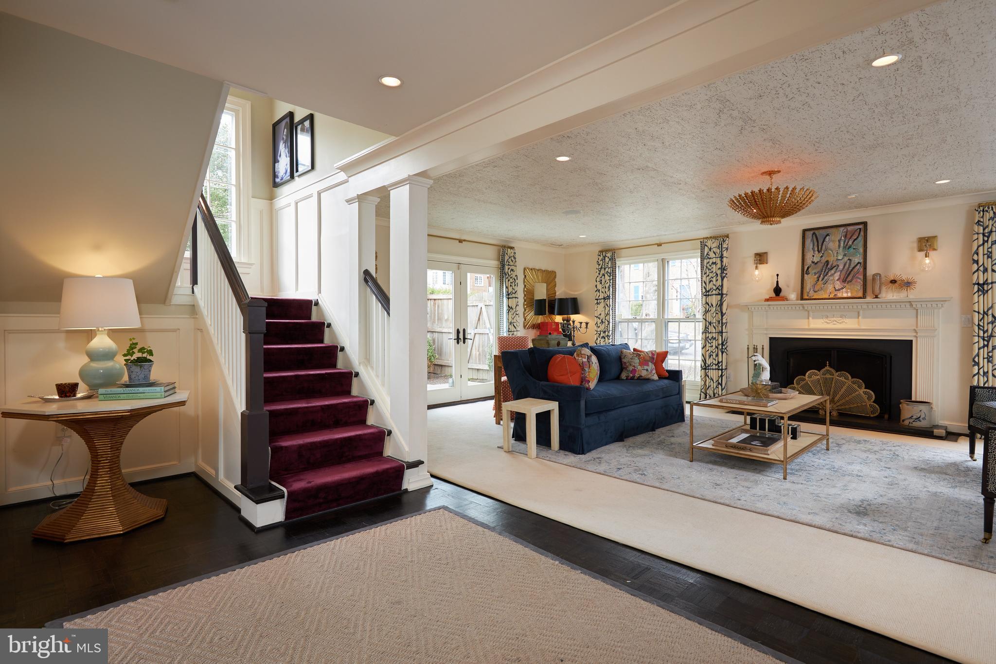 3626 Brandywine Street Northwest Washington, DC 20008 - Photo 7 of 61 Foyer