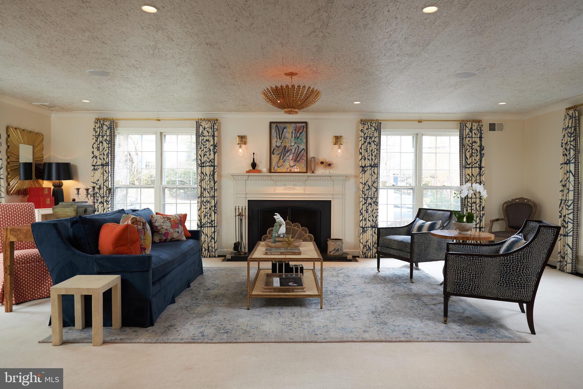3626 Brandywine Street Northwest Washington, DC 20008 - Photo 8 of 61 Living Room