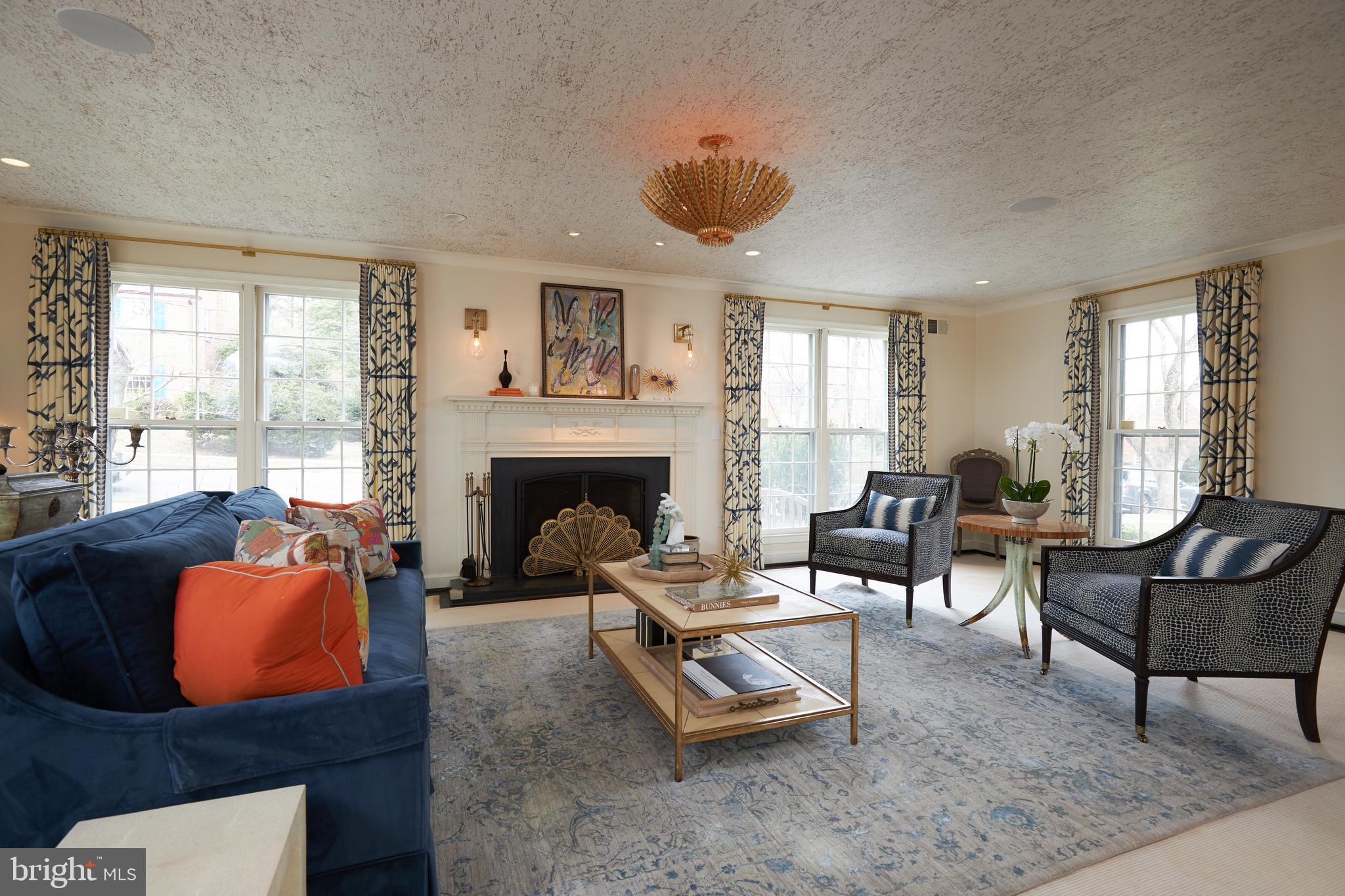 3626 Brandywine Street Northwest Washington, DC 20008 - Photo 10 of 61 Living Room