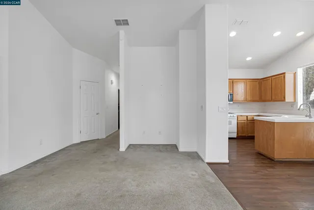 $449,000 | 686 Anderson Way, Rio Vista, CA 94571