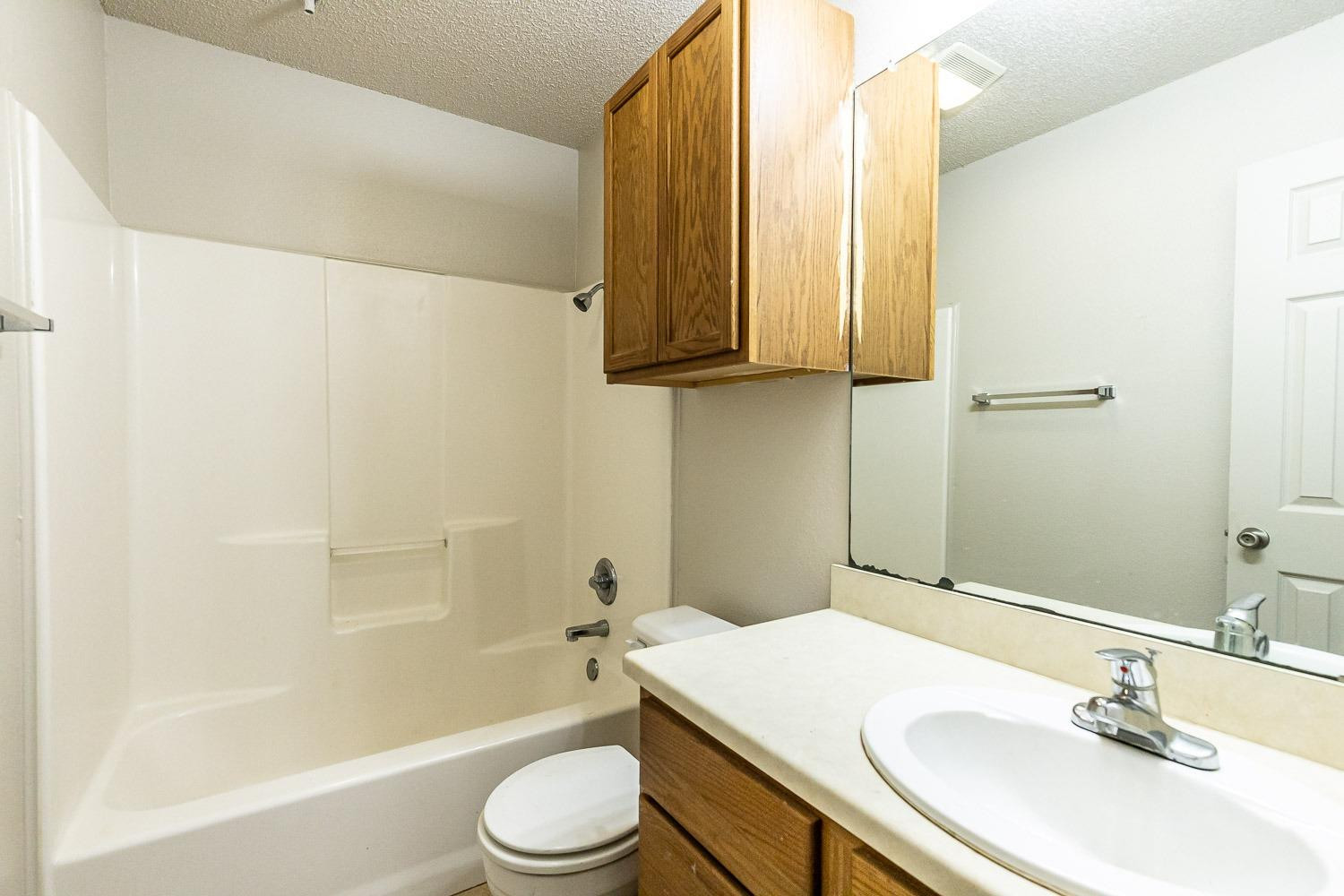 5812 96th Street, Unit B Lubbock, TX 79424 - Photo 28 of 33 Photo 28