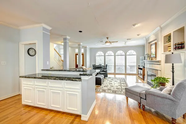$3,395 | 1933 Haddon Street, Houston, TX 77019