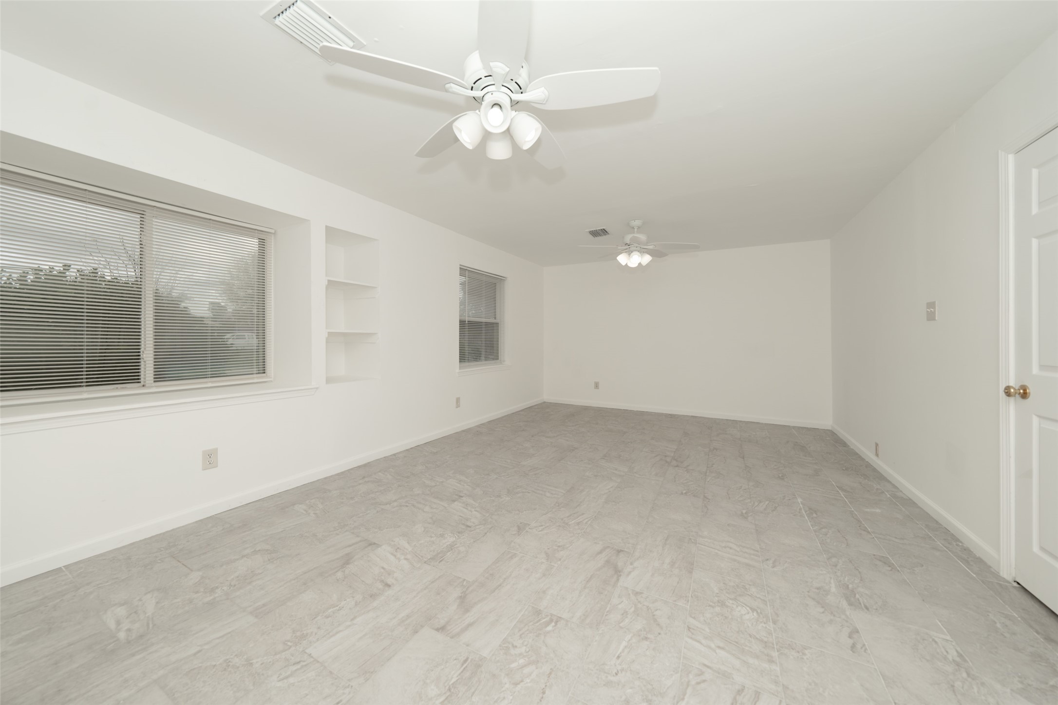 11614 Sandrock Drive Houston, TX 77048 - Photo 23 of 27