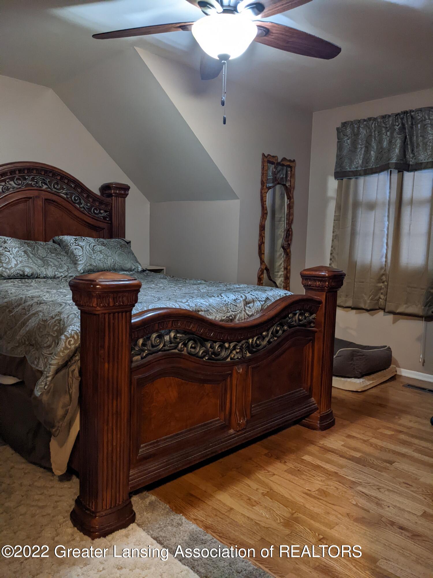 2911 Cumberland Road Lansing, MI 48906 - Photo 16 of 24 PXL_20220331_230145595