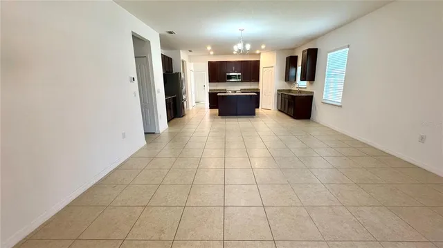 $2,400 | 24656 Northwest 7th Lane, Newberry, FL 32669