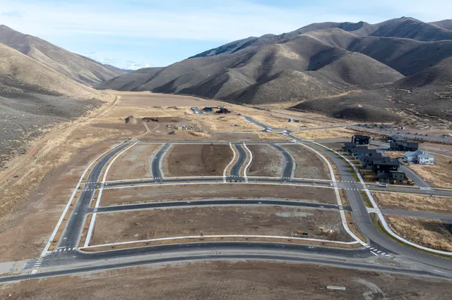 $375,000 | 1530 Fox Acres Road, Hailey, ID 83333