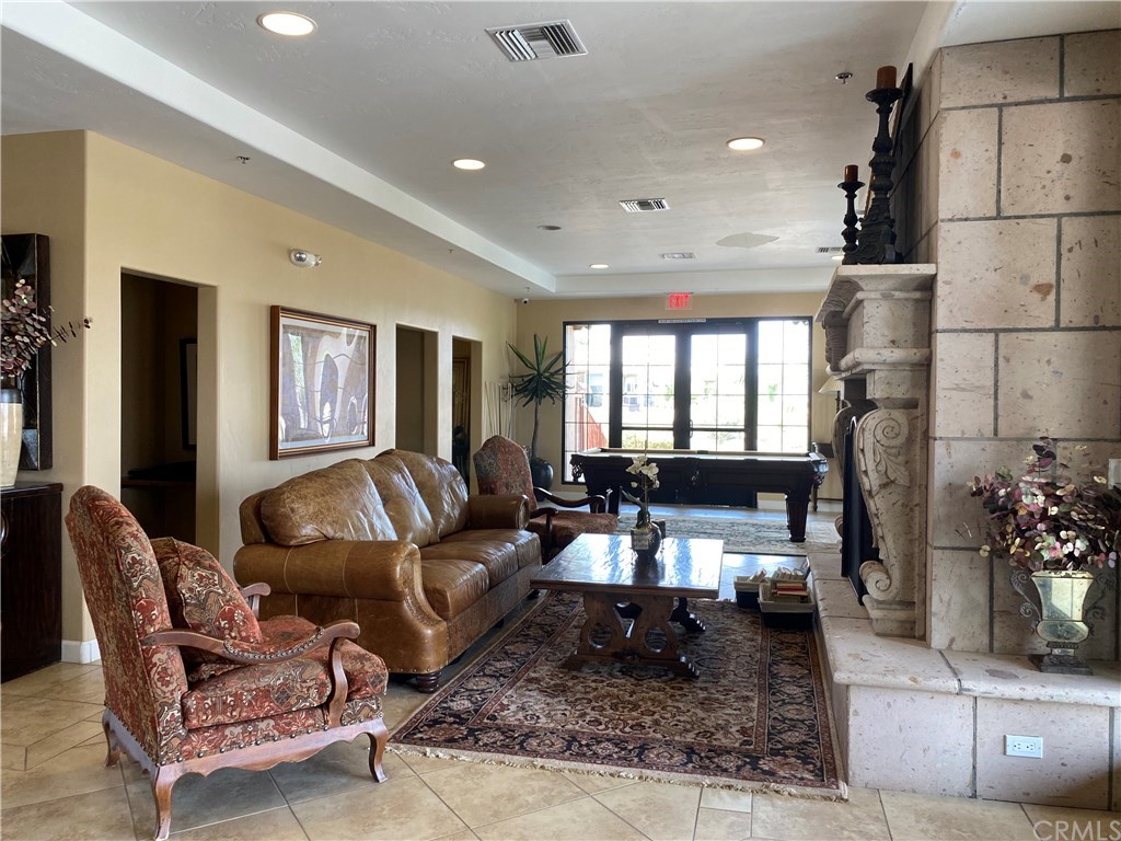 12600 Havasu Lake Road, Unit 94 Needles, CA 92363 - Photo 32 of 39 Club house meeting & billiard area