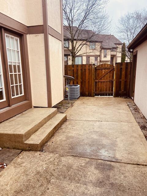 491 Durbin Road, Unit A Columbus, OH 43213 - Photo 10 of 26 IMG_2952