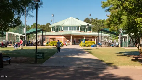 a view of a tennis court