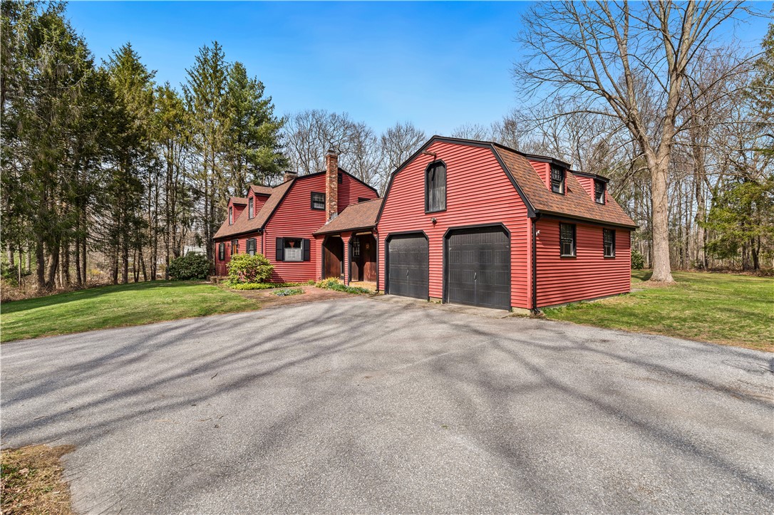 58 Tourtellot Hill Road Glocester, RI 02814 - Photo 4 of 26