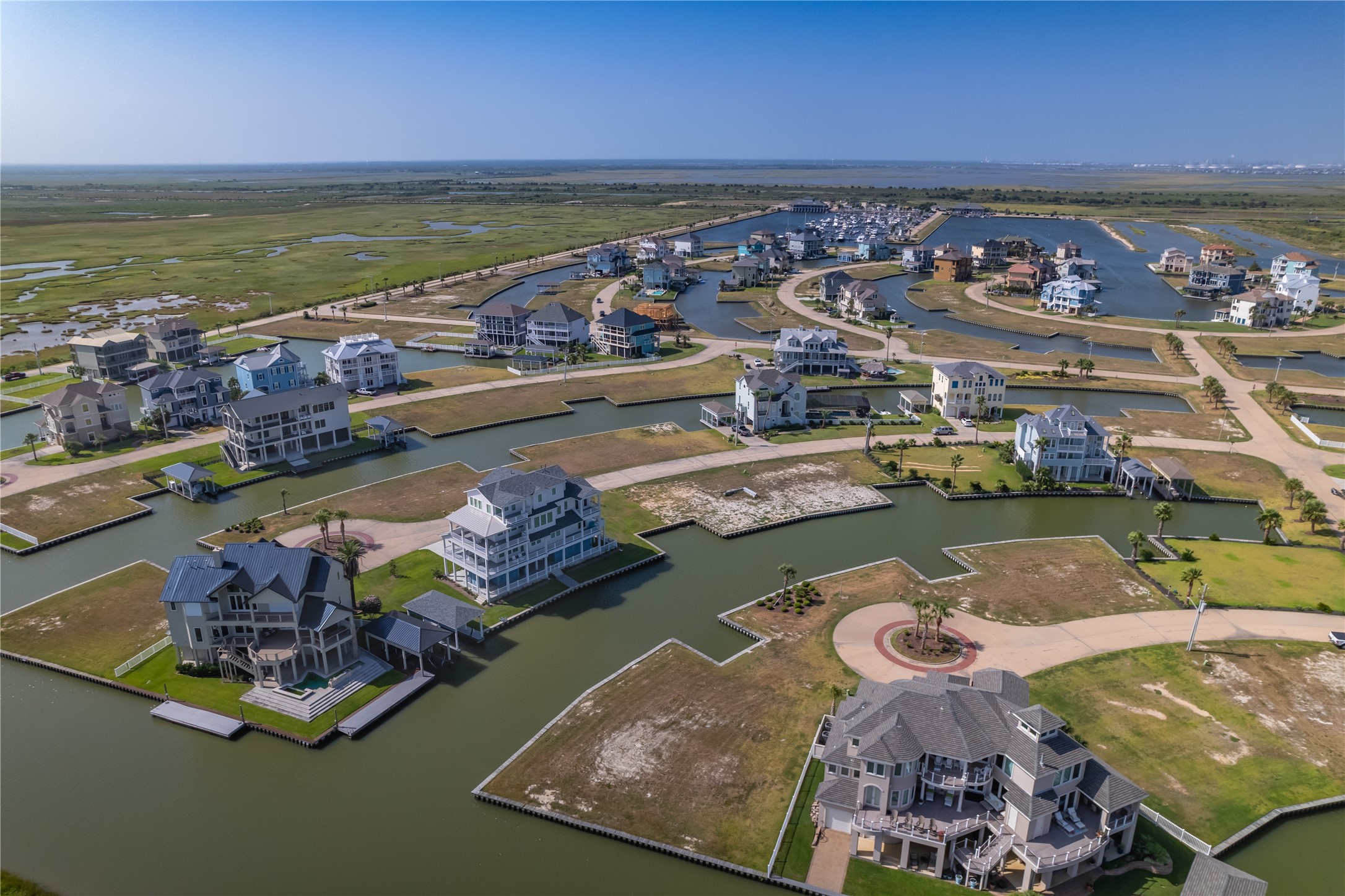 2 Little Torch Hitchcock, TX 77563 - Photo 20 of 49 a view of a ocean with city from a terrace