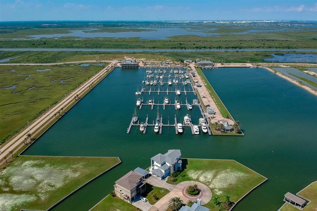 2 Little Torch Hitchcock, TX 77563 - Photo 38 of 49 a view of an ocean from a balcony