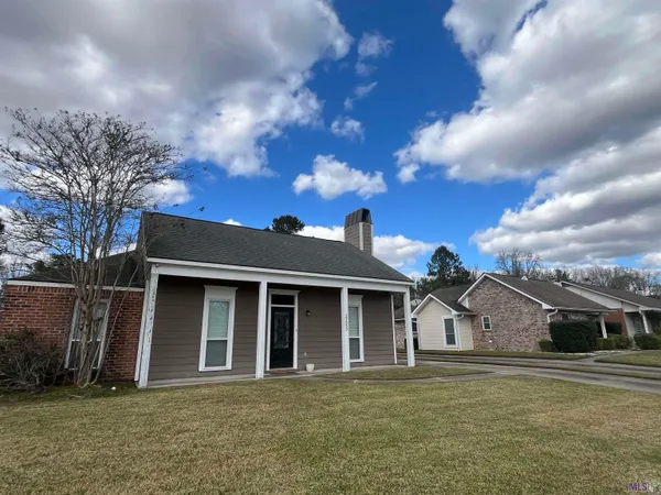 $1,650 | 17653 9 Oaks Avenue, Baton Rouge, LA 70817