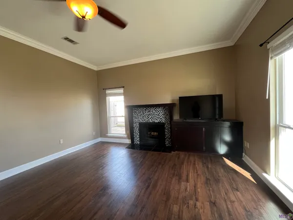 $1,650 | 17653 9 Oaks Avenue, Baton Rouge, LA 70817