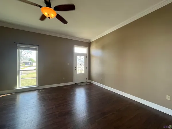 $1,650 | 17653 9 Oaks Avenue, Baton Rouge, LA 70817