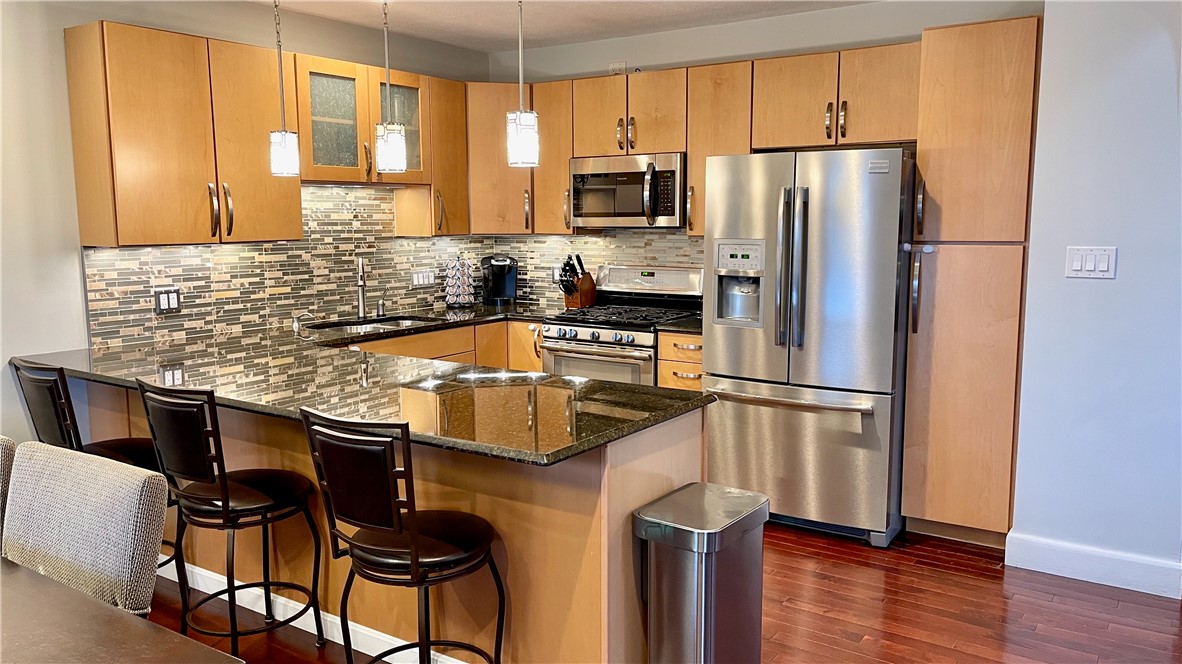 196 Old River Road, Unit 210 Lincoln, RI 02865 - Photo 11 of 21