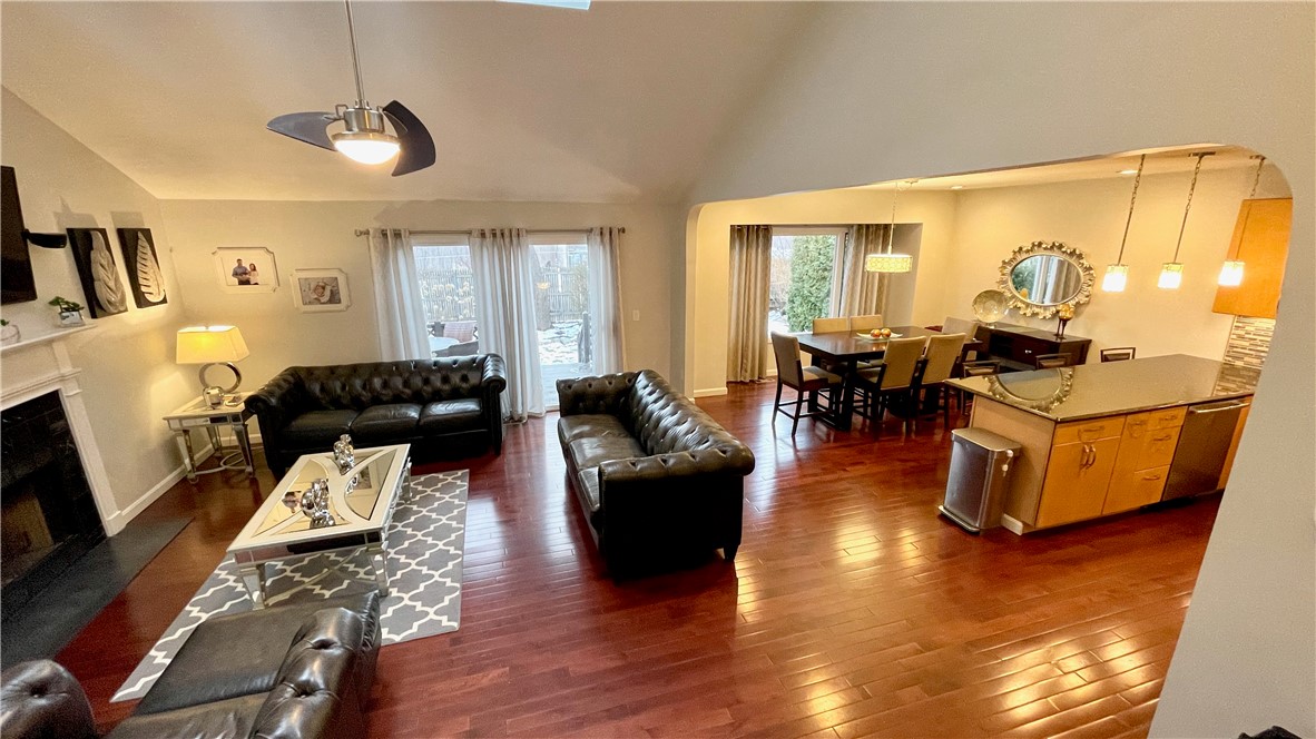 196 Old River Road, Unit 210 Lincoln, RI 02865 - Photo 13 of 21