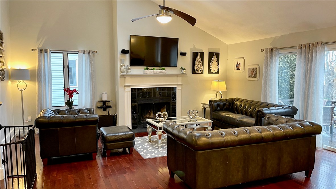 196 Old River Road, Unit 210 Lincoln, RI 02865 - Photo 8 of 21