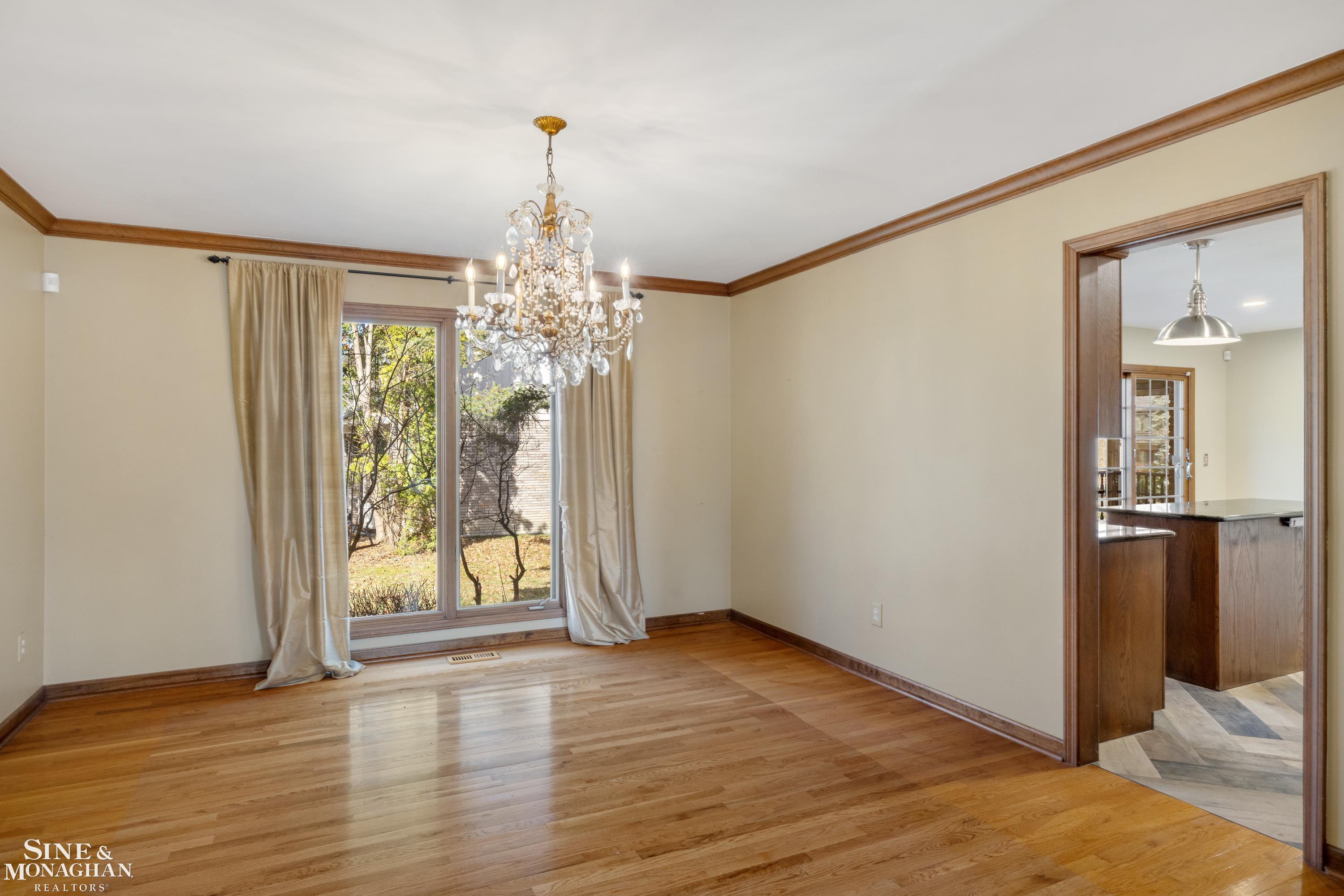 610 Deerfield Court Rochester, MI 48309 - Photo 52 of 55 50169343-14da5c59-271f-4192-ab91-472160be93de.JPG
