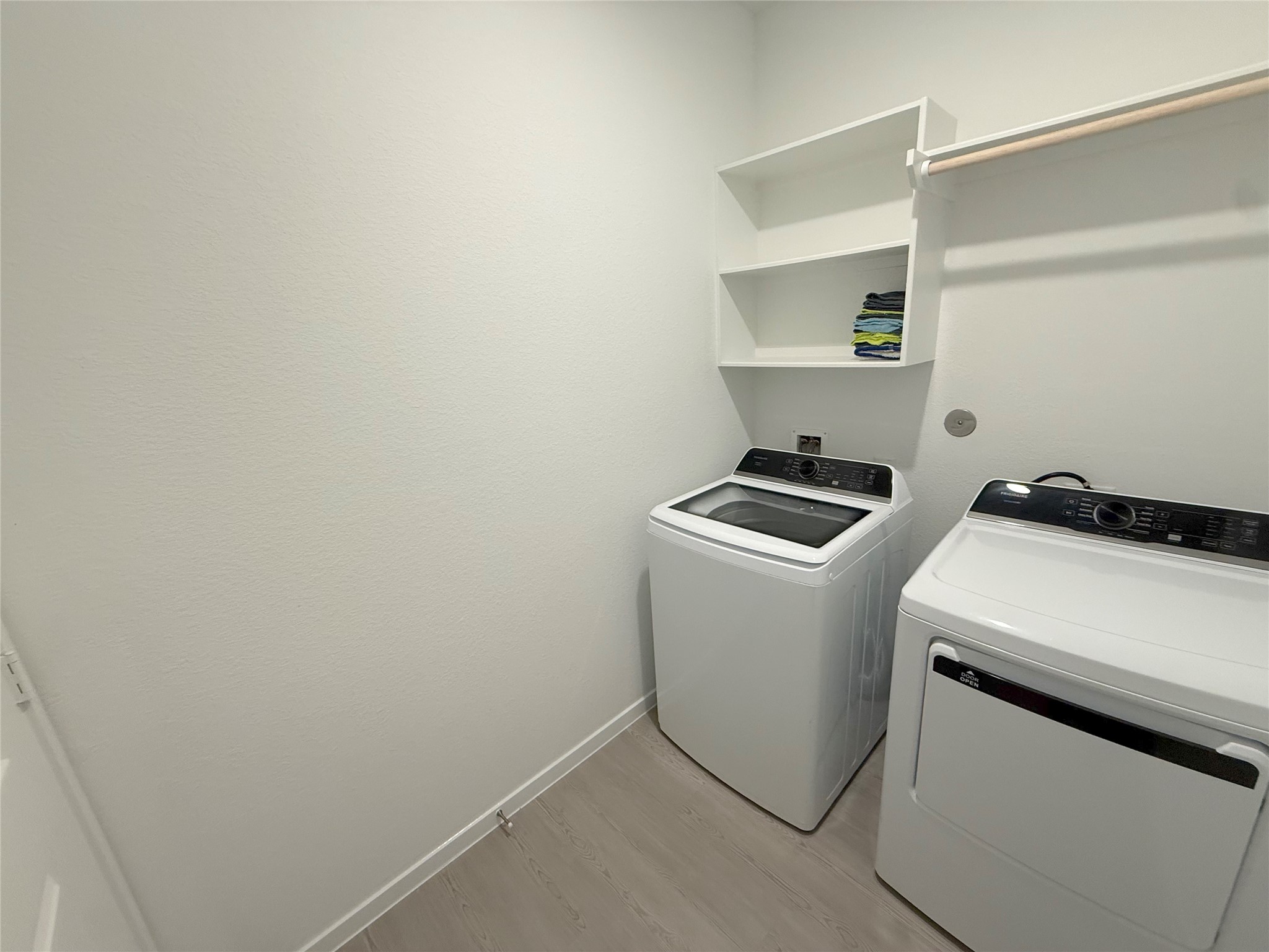 423 Amy Street Angleton, TX 77515 - Photo 42 of 50 Gallery Image 42