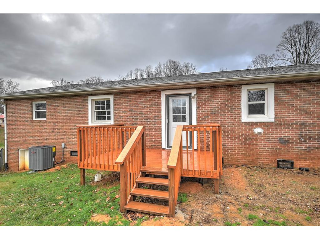 173 Timber Ridge Road Jonesborough, TN 37659 - Photo 30 of 33 Photo 32