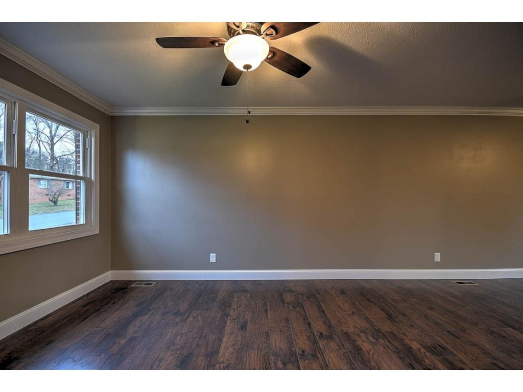 173 Timber Ridge Road Jonesborough, TN 37659 - Photo 9 of 33 Photo 11