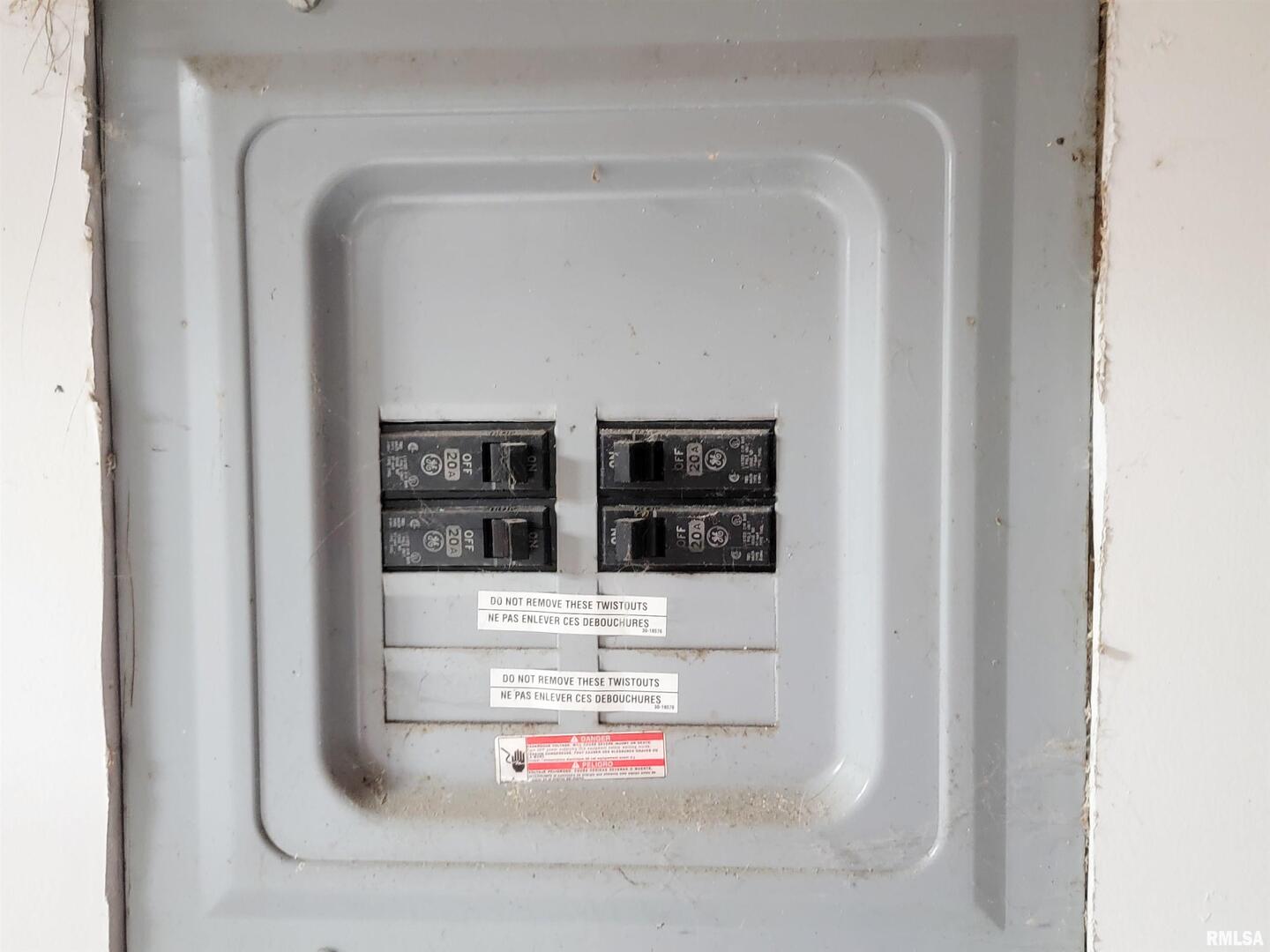 221 Hickory Street Flora, IL 62839 - Photo 22 of 75