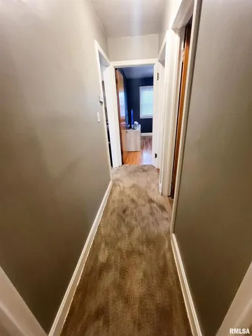 $124,900 | 221 Hickory Street, Flora, IL 62839