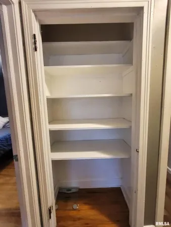 $124,900 | 221 Hickory Street, Flora, IL 62839