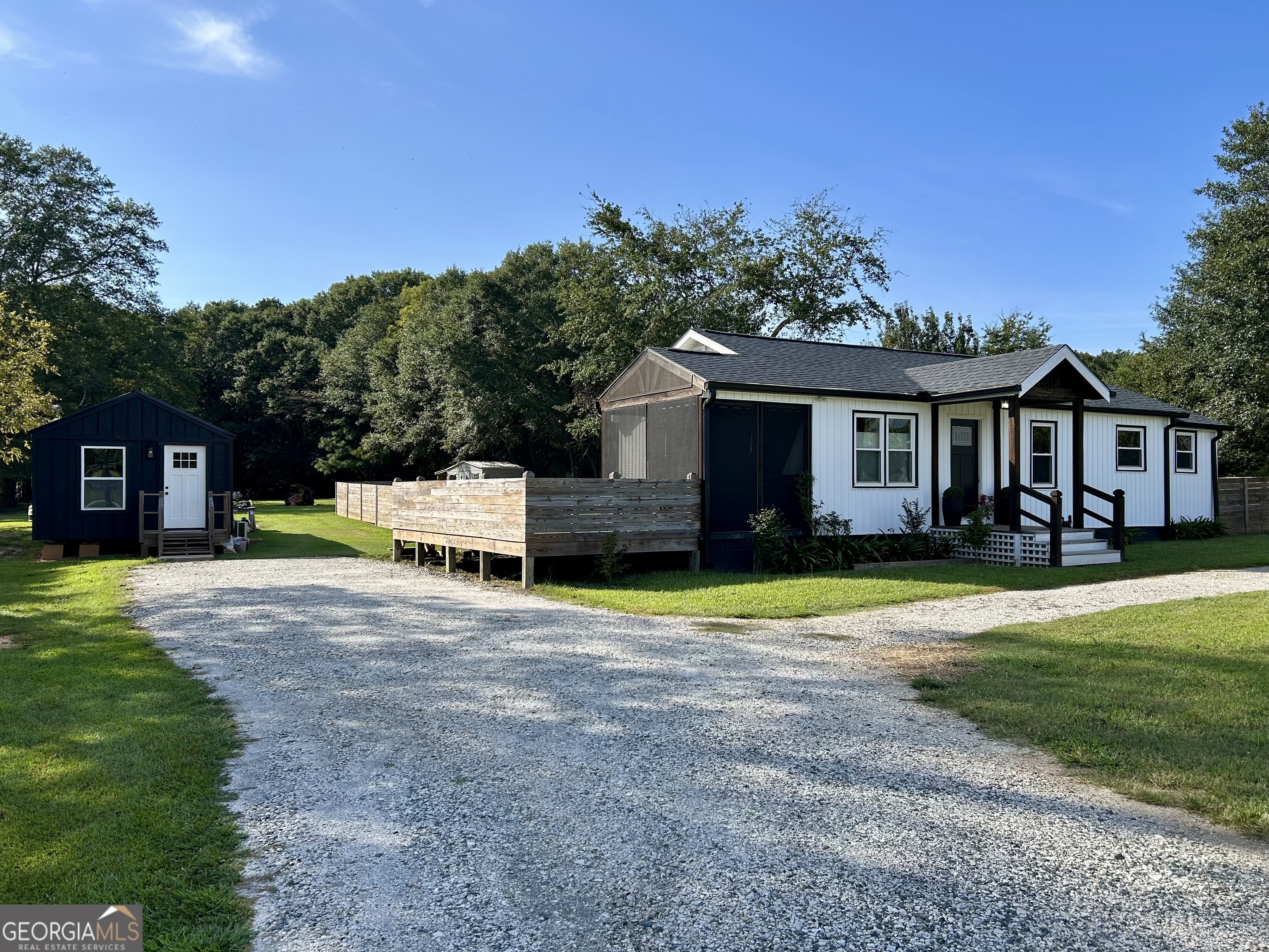 371 Ridge Road Hartwell, GA 30643 - Photo 3 of 55