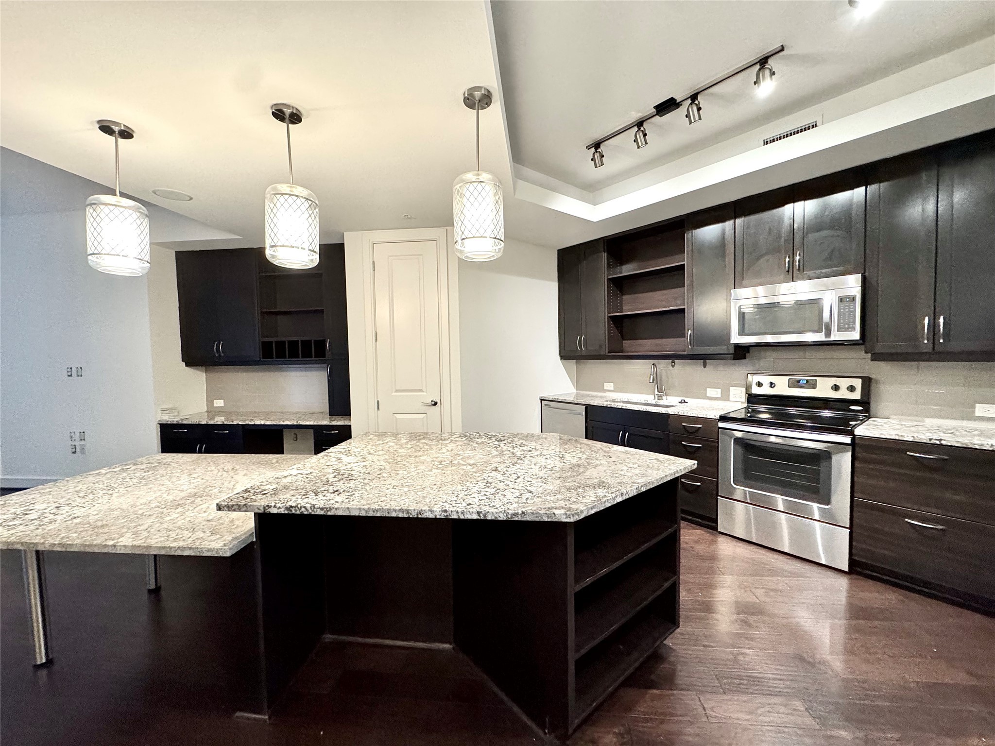 2303 Mid Lane, Unit 739 Houston, TX 77027 - Photo 19 of 30