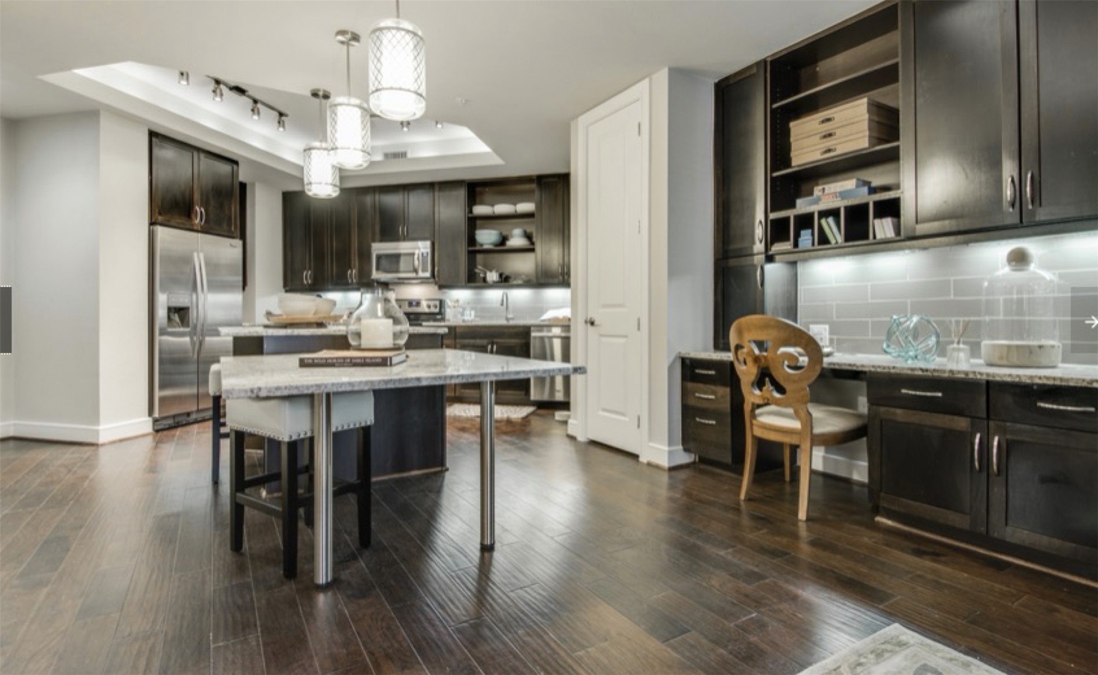 2303 Mid Lane, Unit 739 Houston, TX 77027 - Photo 4 of 30