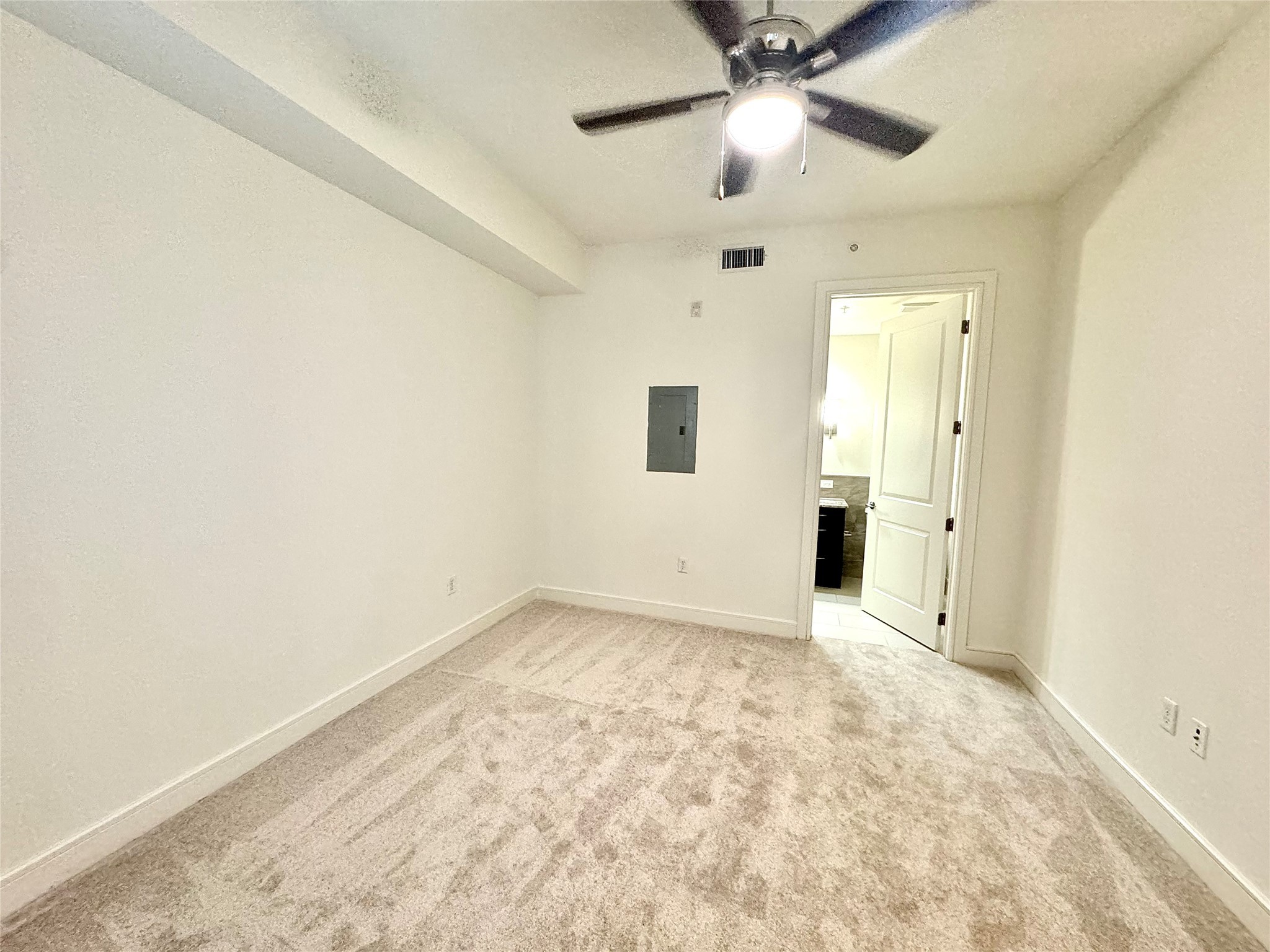 2303 Mid Lane, Unit 739 Houston, TX 77027 - Photo 6 of 30