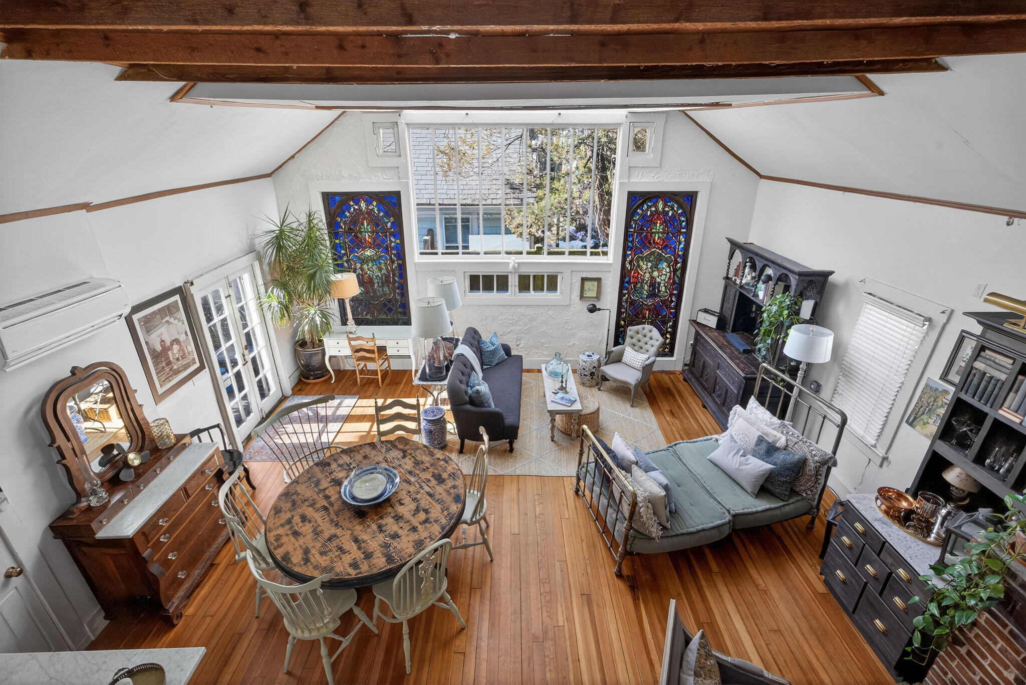 5 Webster Place Provincetown, MA 02657 - Photo 13 of 33 .
