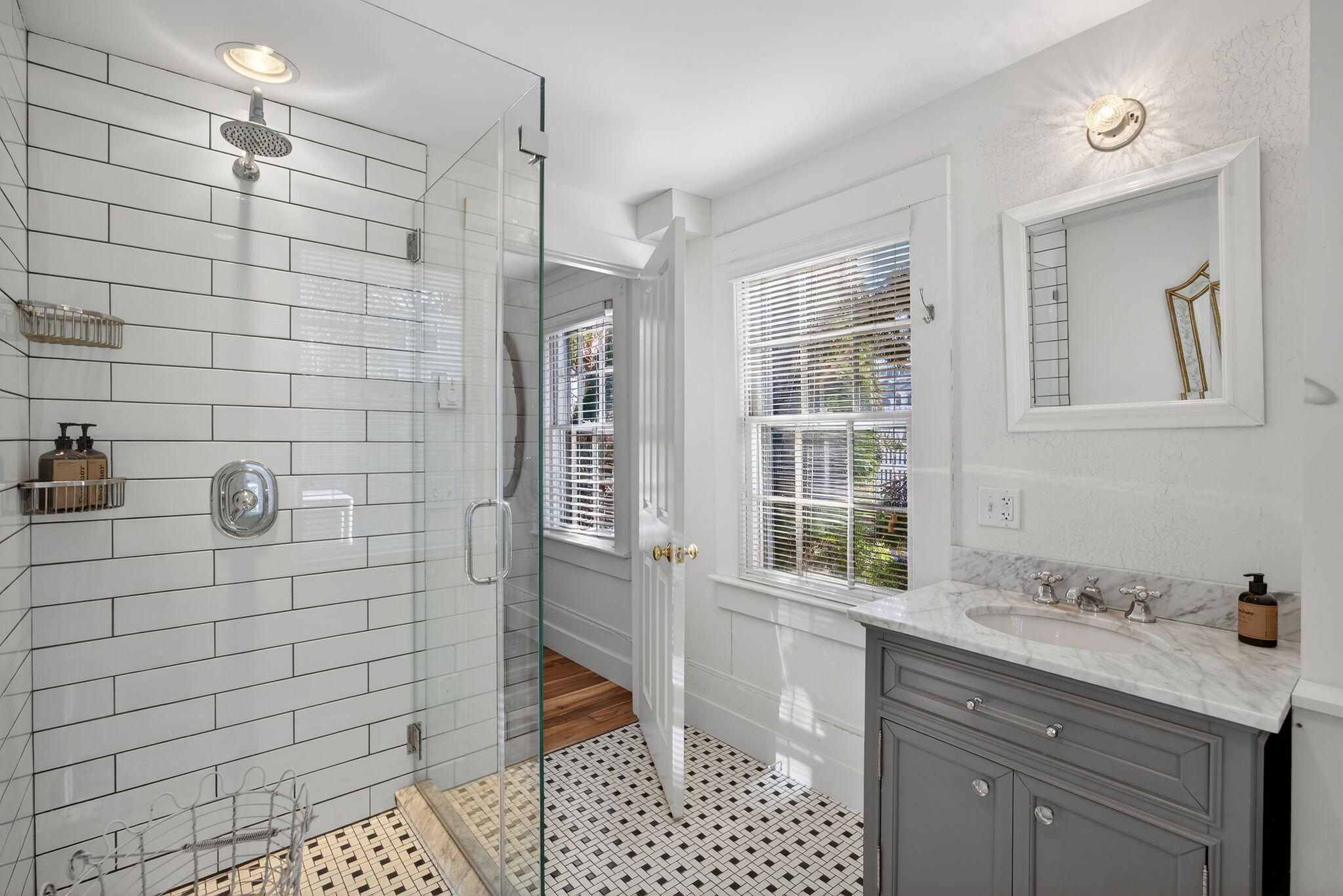 5 Webster Place Provincetown, MA 02657 - Photo 26 of 33 .